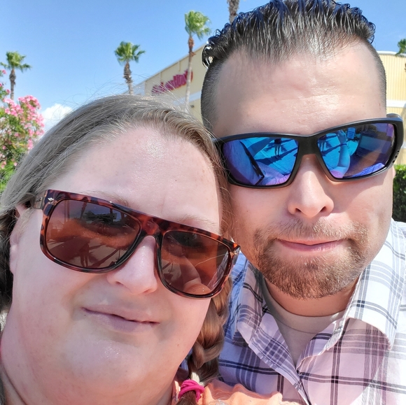 Meet your Posher, Kimberlyand - Picture 3 of 3